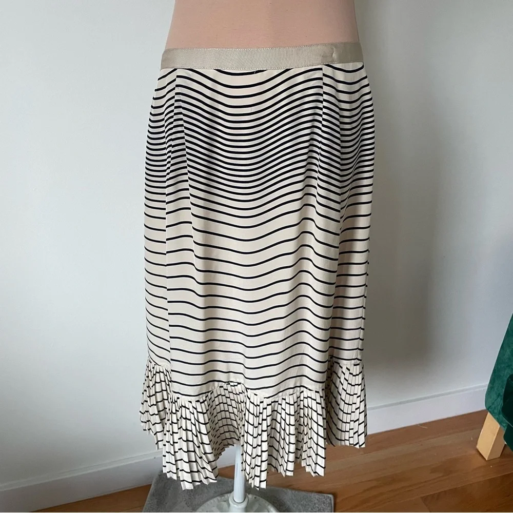Tory Burch Opalina Striped Ruffle Pleated Shore Khaki Riptide Silk Skirt EUC 12